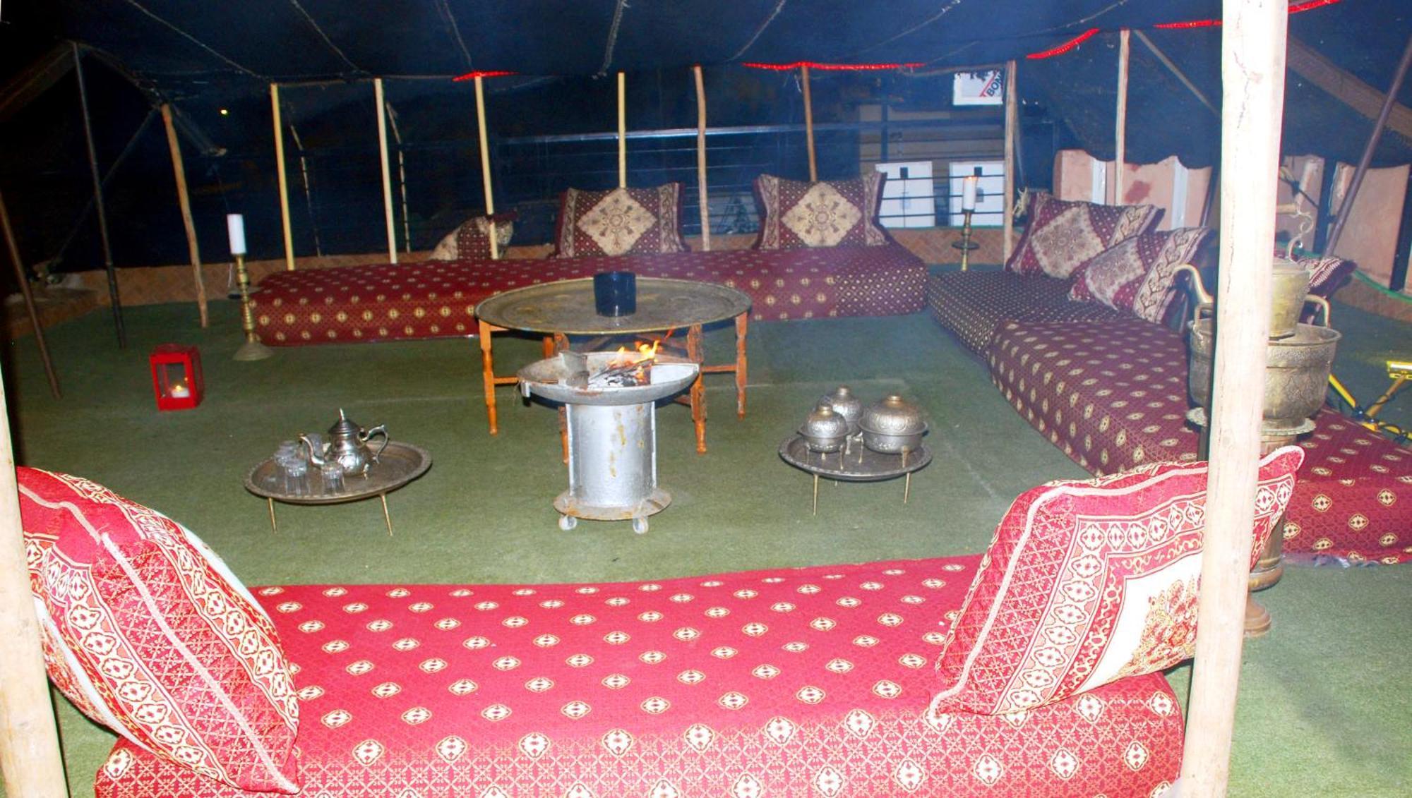 Dar Lghzal Special Offer In Rabat Winner Of Guest Experience 2025 Awards Traditional Sahrawi And Berber Privative Villa With Swimming Pool Jacuzzi Sea View And On Site Restaurant Ideal For Family And Groups In Rabat'S Center No Car Required المظهر الخارجي الصورة
