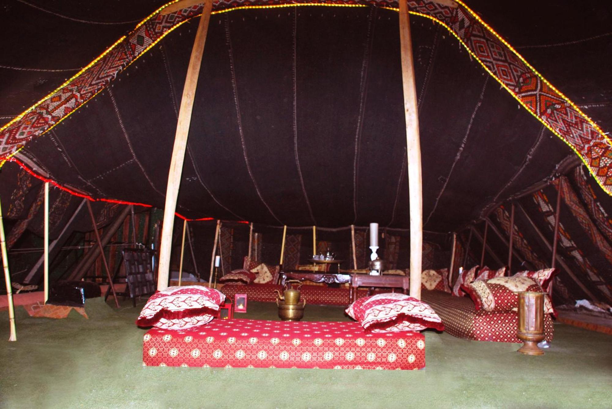 Dar Lghzal Special Offer In Rabat Winner Of Guest Experience 2025 Awards Traditional Sahrawi And Berber Privative Villa With Swimming Pool Jacuzzi Sea View And On Site Restaurant Ideal For Family And Groups In Rabat'S Center No Car Required المظهر الخارجي الصورة