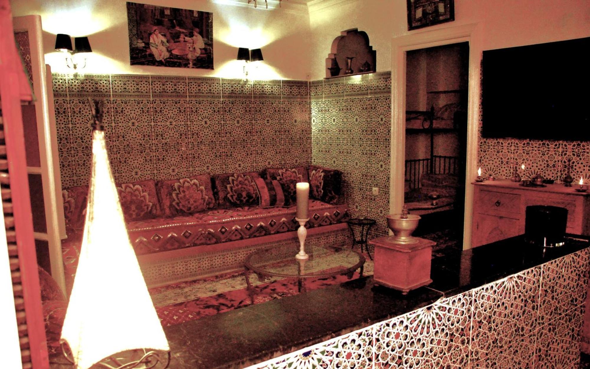Dar Lghzal Special Offer In Rabat Winner Of Guest Experience 2025 Awards Traditional Sahrawi And Berber Privative Villa With Swimming Pool Jacuzzi Sea View And On Site Restaurant Ideal For Family And Groups In Rabat'S Center No Car Required المظهر الخارجي الصورة